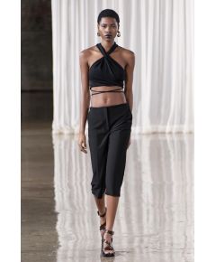 Zara Капри средней посадки из коллекции zw collection сделаны из 33% вискозы, Цвет: Черный, Размер: M